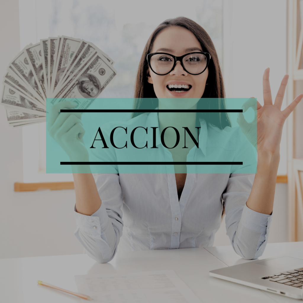 Persona feliz con dinero y cartel de acción